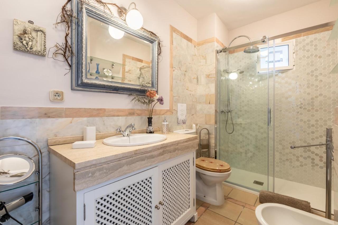 Apartmán Apartamento Desde El Cielo De Triana Sevilla Exteriér fotografie
